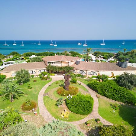 Hotel Baia Di Nora Pula Esterno foto