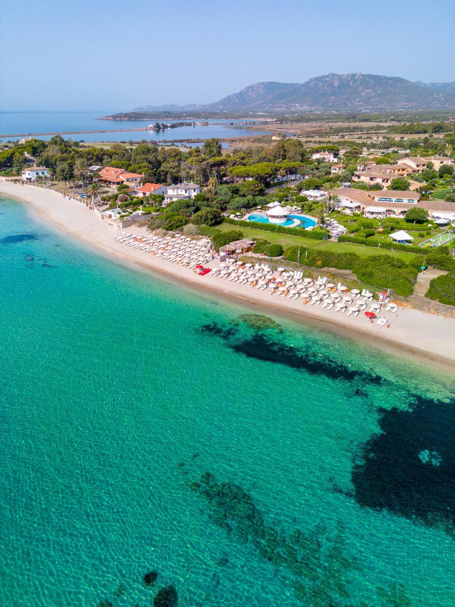 Hotel Baia Di Nora Pula Esterno foto